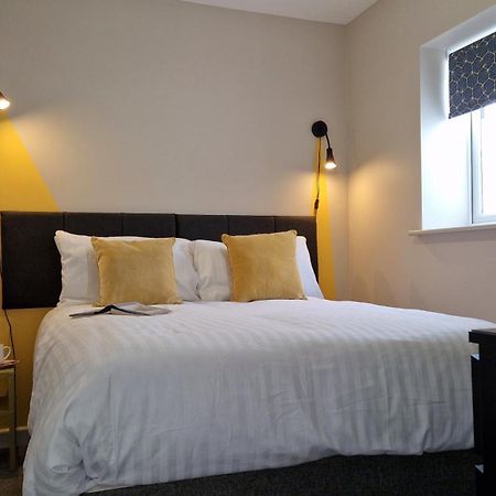Apartment Three - Free Private Car Park - Sleeps 6 - 3 Shower Rooms - By Ocean City Retreats プリマス エクステリア 写真