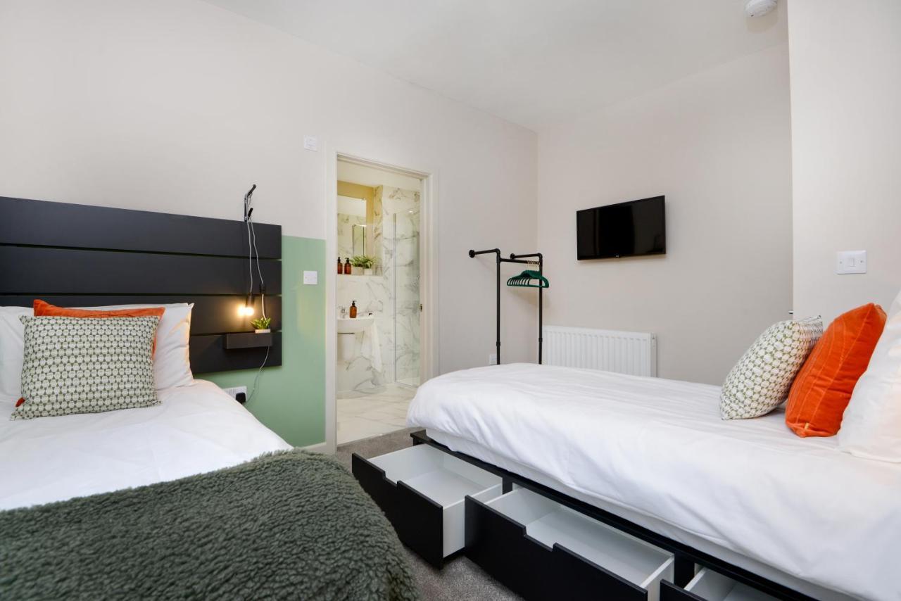 Apartment Three - Free Private Car Park - Sleeps 6 - 3 Shower Rooms - By Ocean City Retreats プリマス エクステリア 写真
