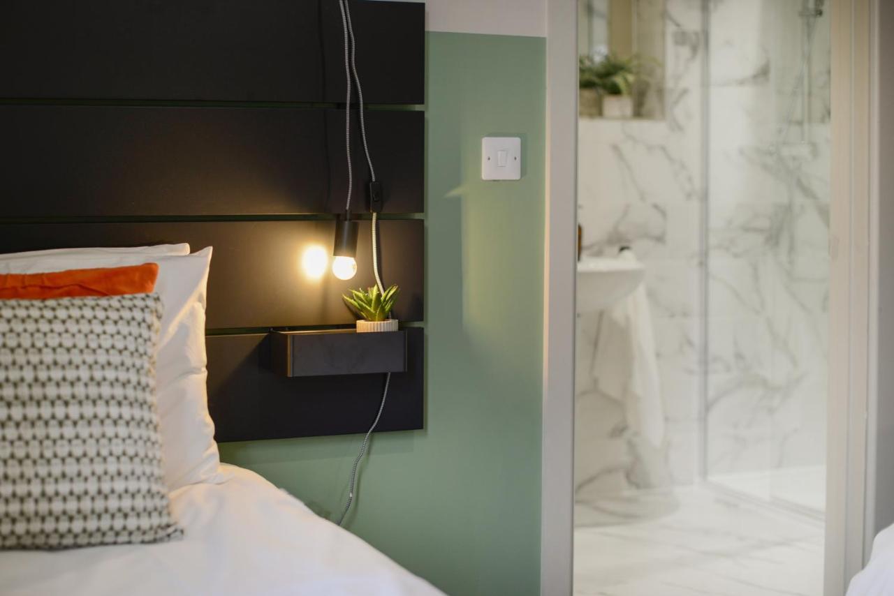 Apartment Three - Free Private Car Park - Sleeps 6 - 3 Shower Rooms - By Ocean City Retreats プリマス エクステリア 写真