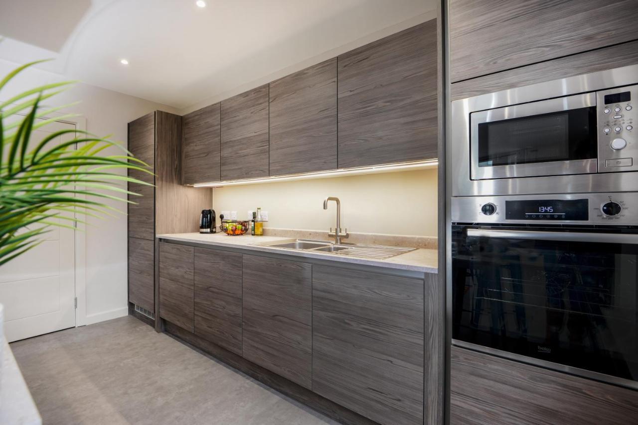 Apartment Three - Free Private Car Park - Sleeps 6 - 3 Shower Rooms - By Ocean City Retreats プリマス エクステリア 写真
